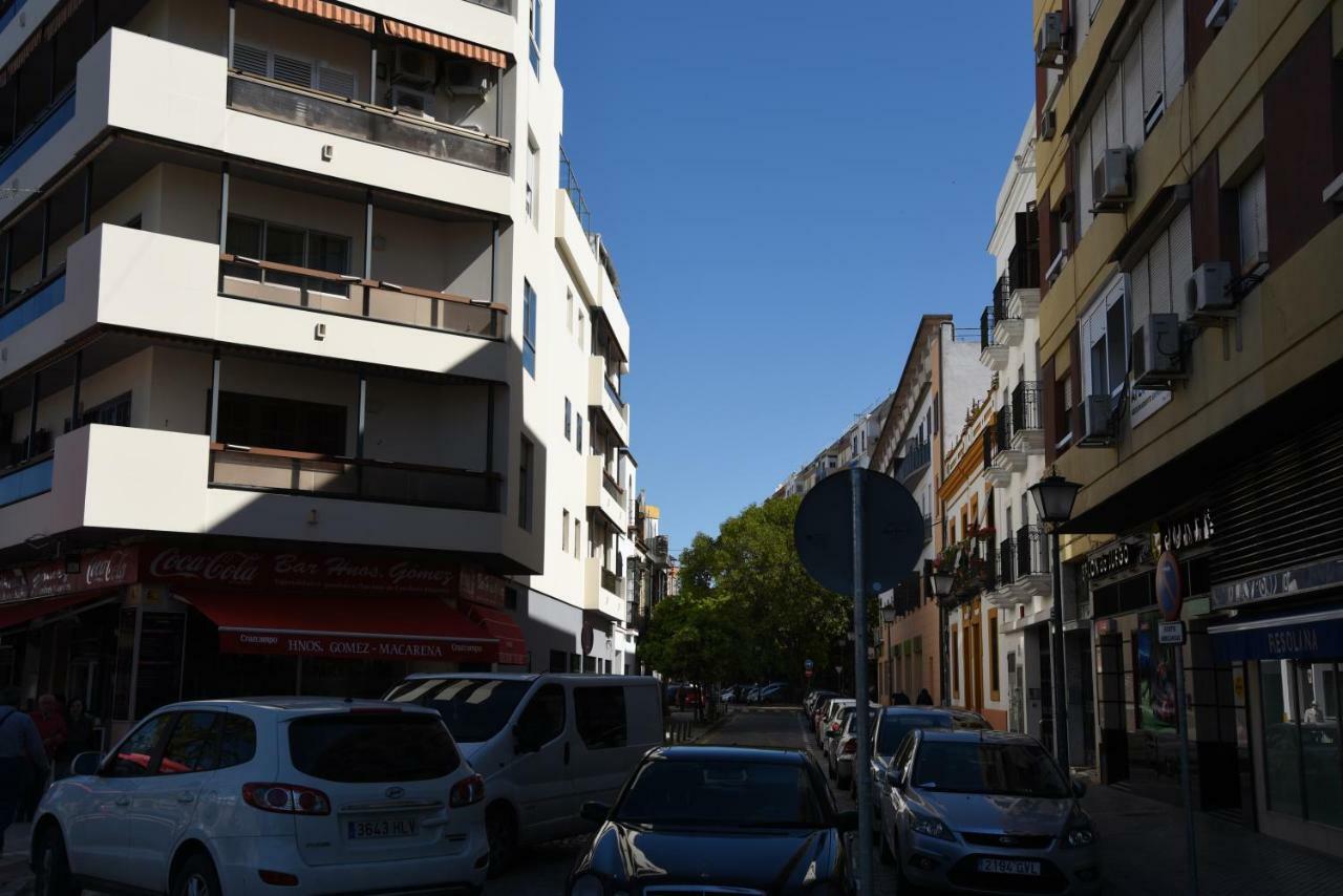 First Floor Close Macarena Church Appartement